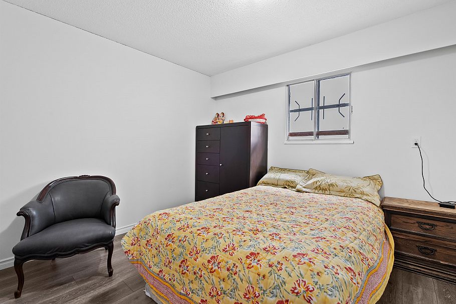 7656 Main Street Vancouver, BC - 19