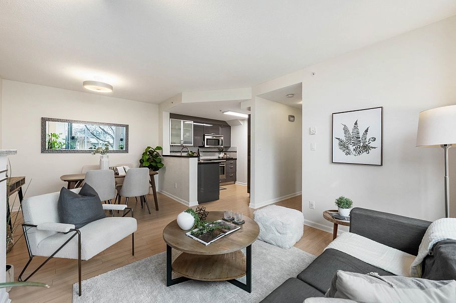 TH4 1889 Rosser Avenue Burnaby, BC - 10