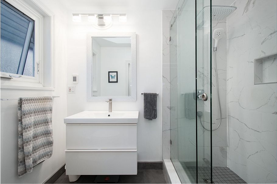 943 Shavington Street North Vancouver, BC - 16