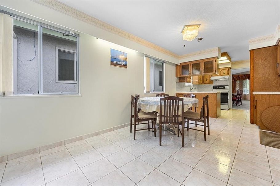 919 E 39th Avenue Vancouver, BC - 38