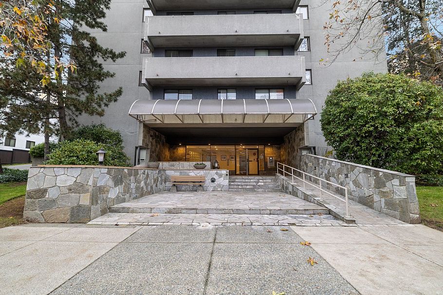905 110 W 4th Street North Vancouver, BC - 37