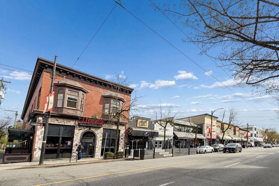 1 3393 Victoria Drive Vancouver, BC - 33