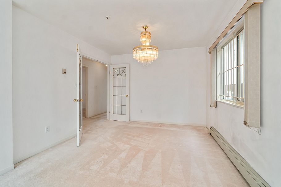 2667 E 47th Avenue Vancouver, BC - 19