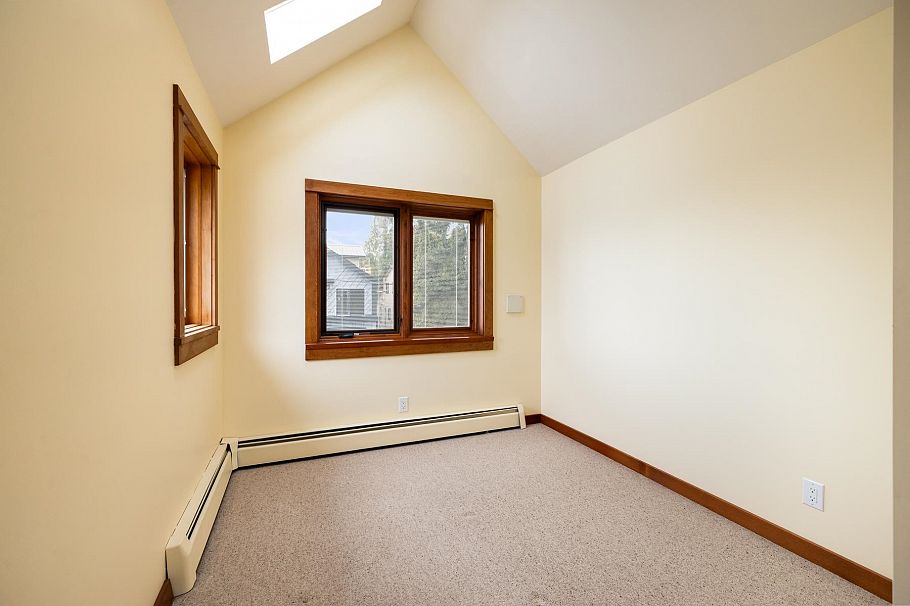 4548 W 7th Avenue Vancouver, BC - 23