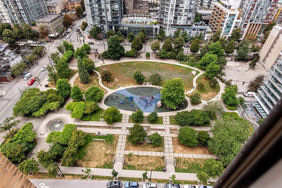 2203 1188 Richards Street Vancouver, BC - 4
