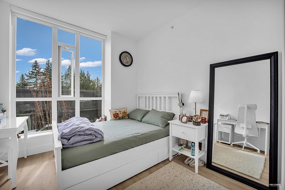 208 2385 Emery Court North Vancouver, BC - 12