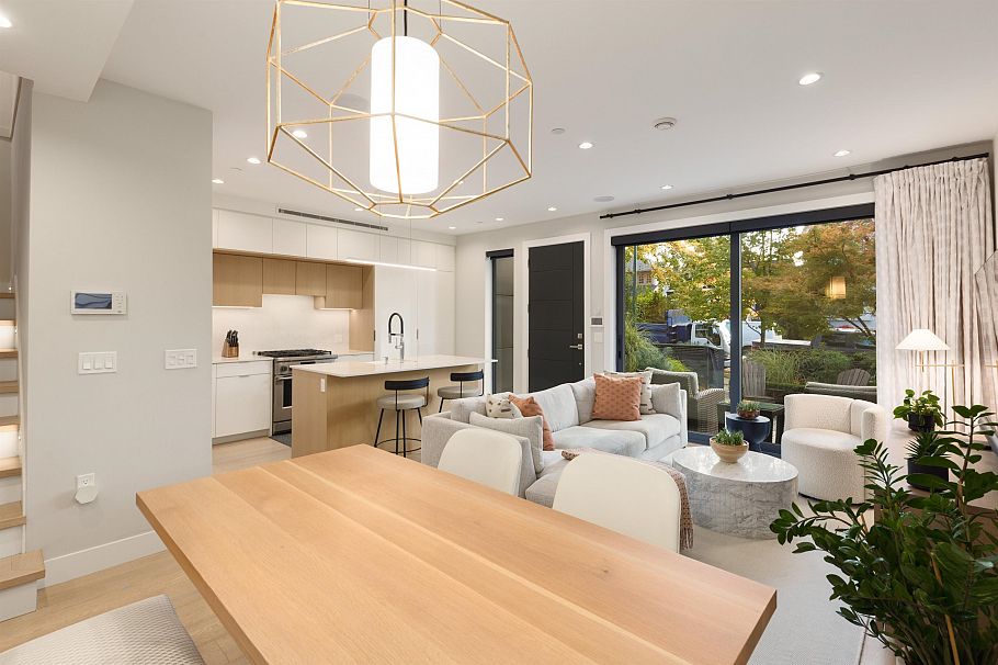 2939 W 15th Avenue Vancouver, BC - 17