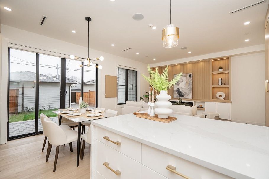 2 150 E 51st Avenue Vancouver, BC - 7