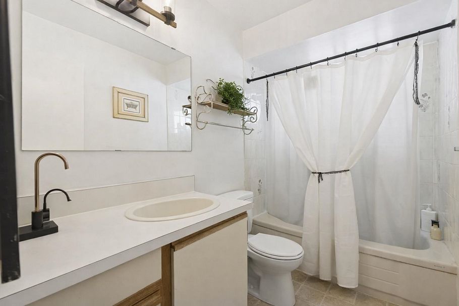 875 Porteau Place North Vancouver, BC - 24