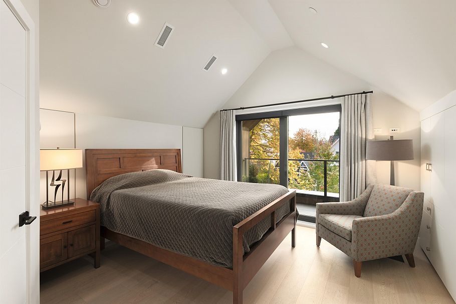 2939 W 15th Avenue Vancouver, BC - 32