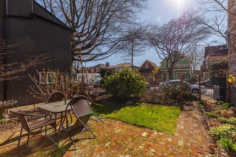 511 E Georgia Street Vancouver, BC - 9