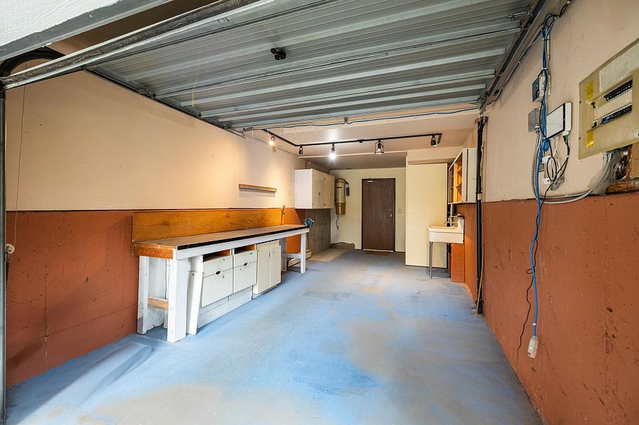 4548 W 7th Avenue Vancouver, BC - 26