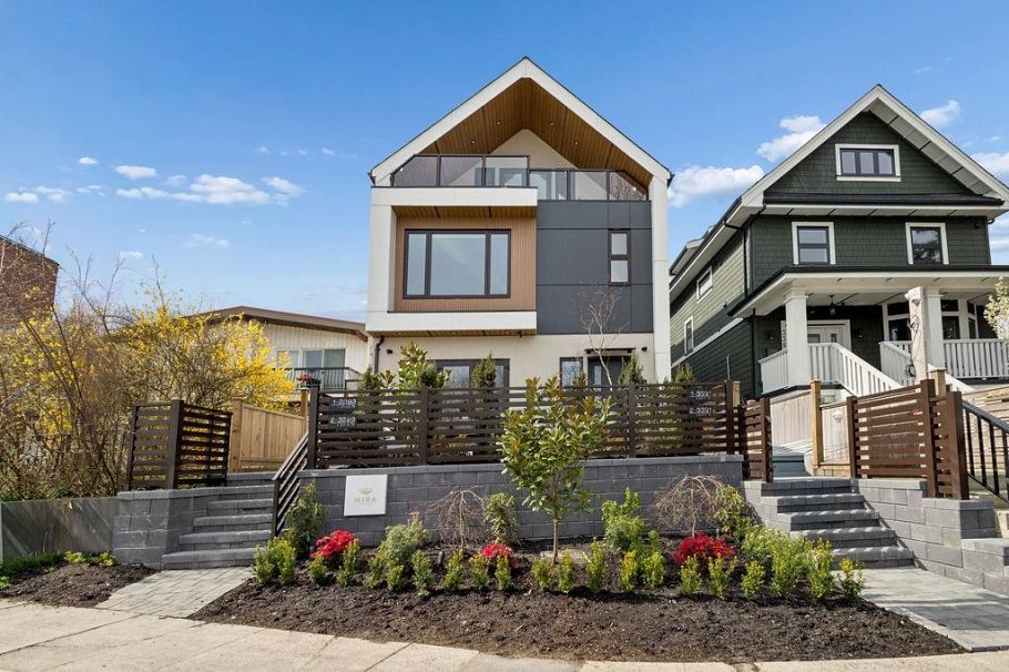 2 3393 Victoria Drive Vancouver, BC - 23