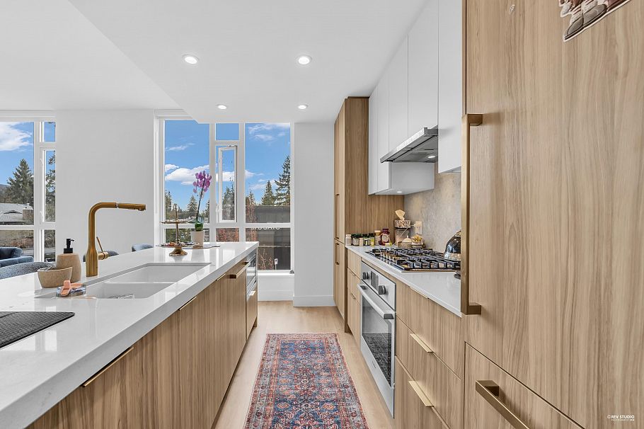 208 2385 Emery Court North Vancouver, BC - 3