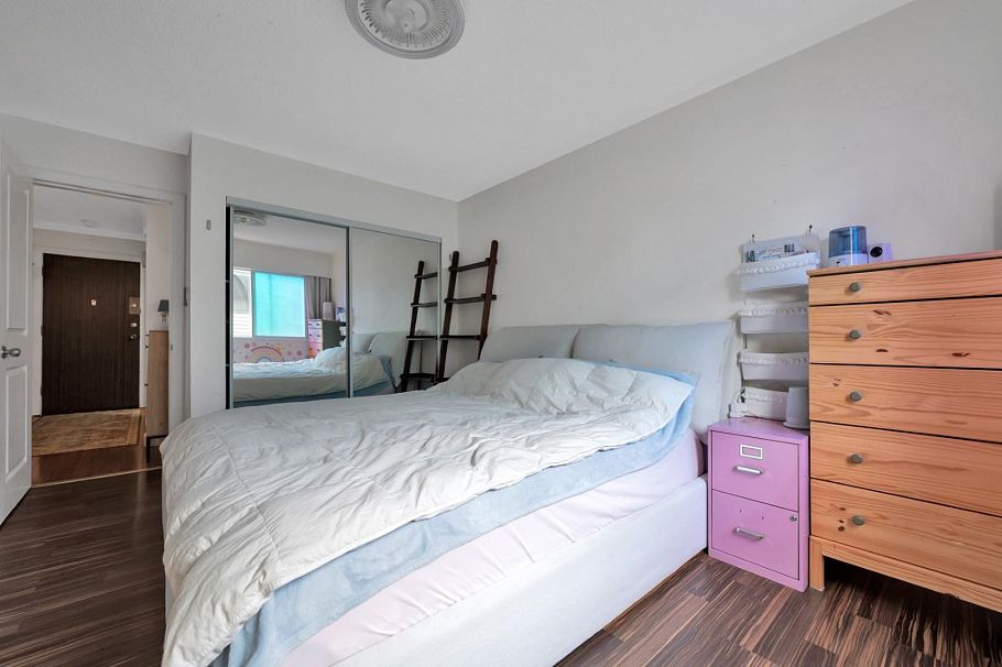 103 214 E 15th Street North Vancouver, BC - 23