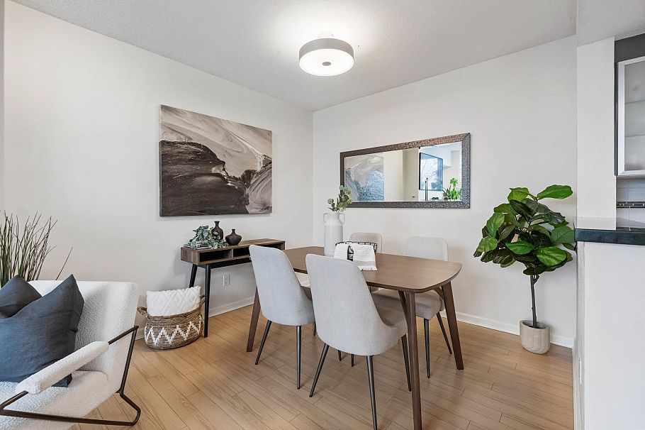 TH4 1889 Rosser Avenue Burnaby, BC - 9