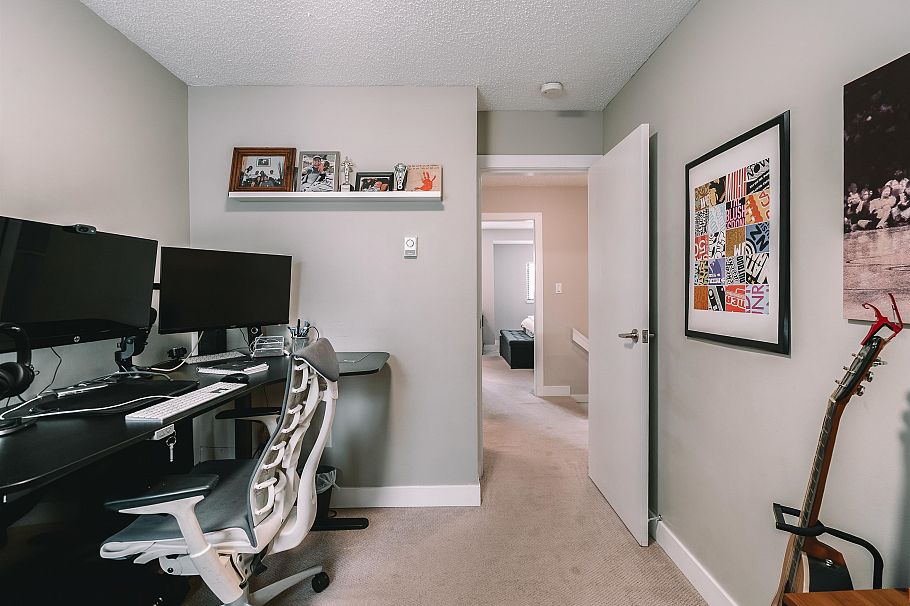 19 230 W 14th Street North Vancouver, BC - 33