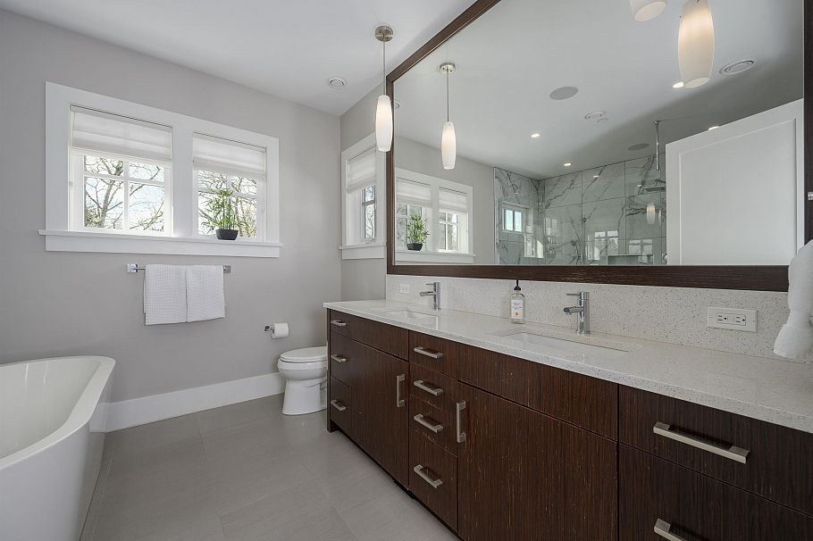 4297 W 11th Avenue Vancouver, BC - 22