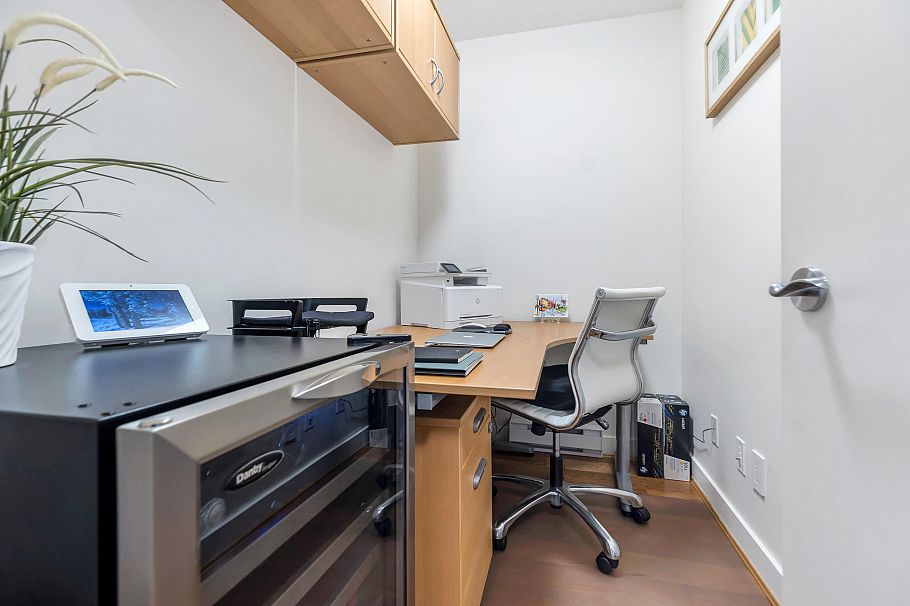 102 736 W 14th Avenue Vancouver, BC - 27