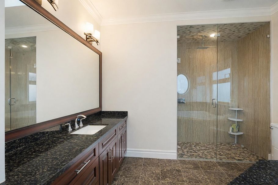 1909 E 64th Avenue Vancouver, BC - 11