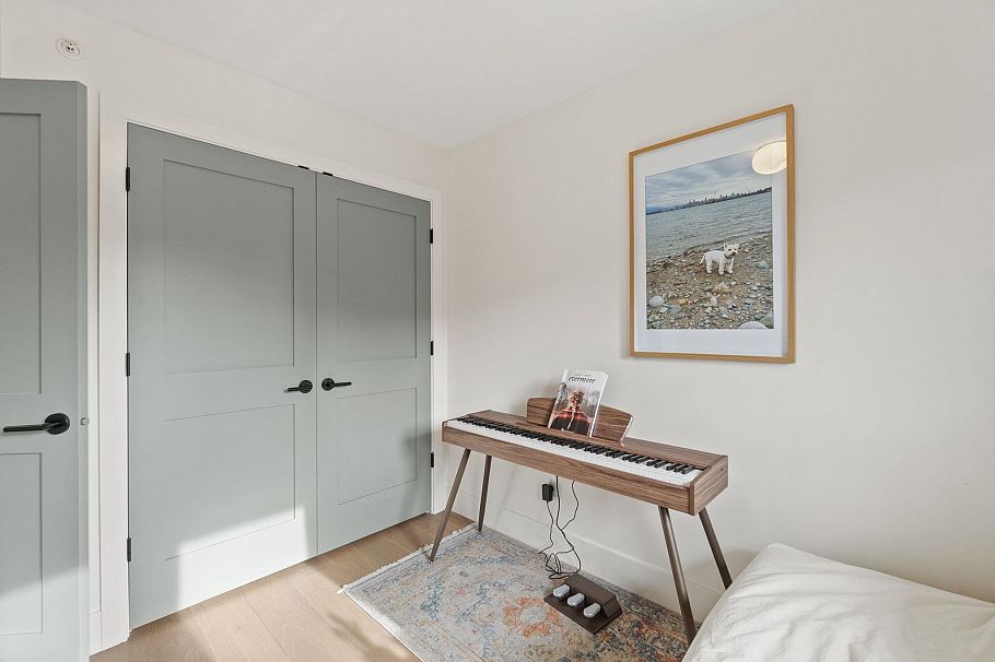 2561 East Mall Vancouver, BC - 18