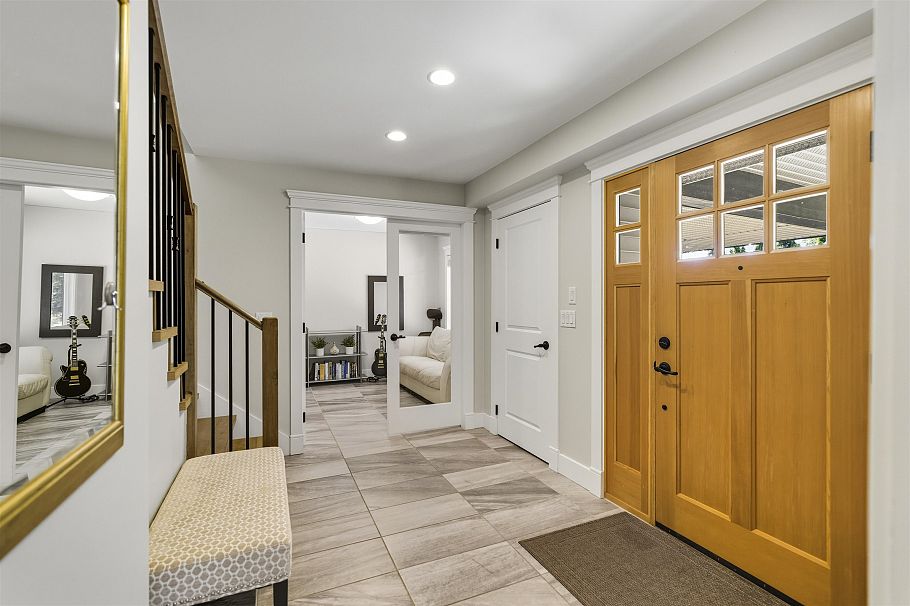 884 Wellington Drive North Vancouver, BC - 4