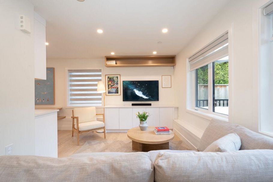 1026 E 13th Avenue Vancouver, BC - 12