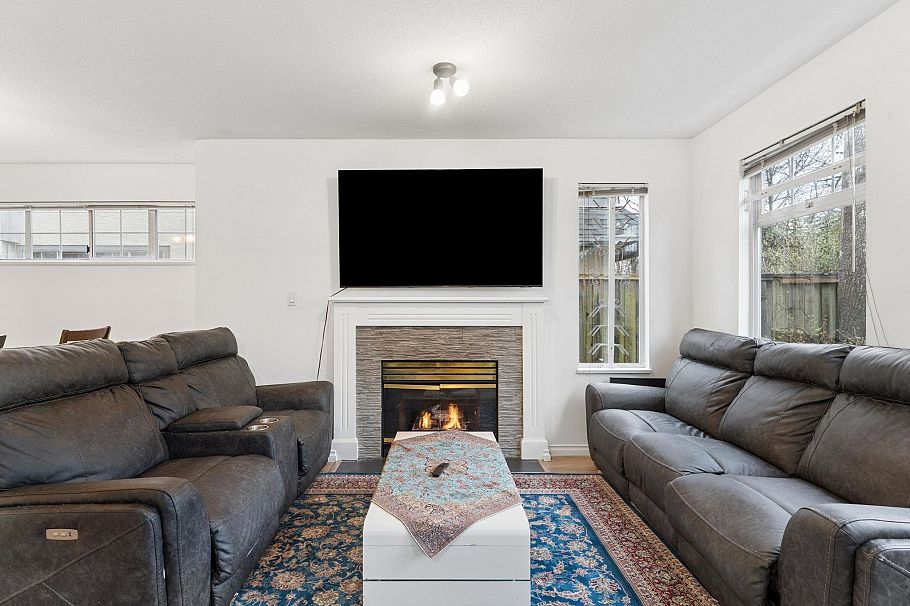 42 6511 Chambord Place Vancouver, BC - 17