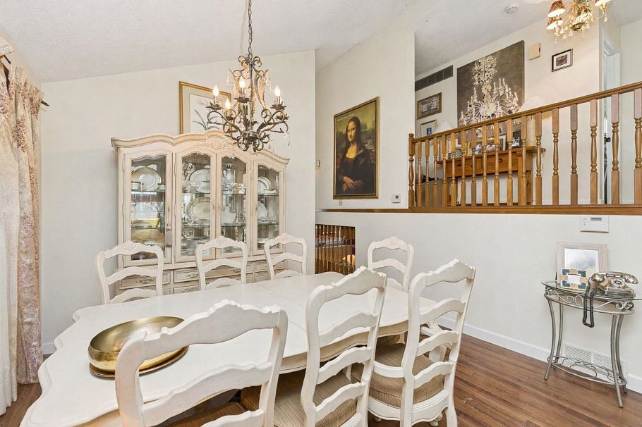 875 Porteau Place North Vancouver, BC - 8