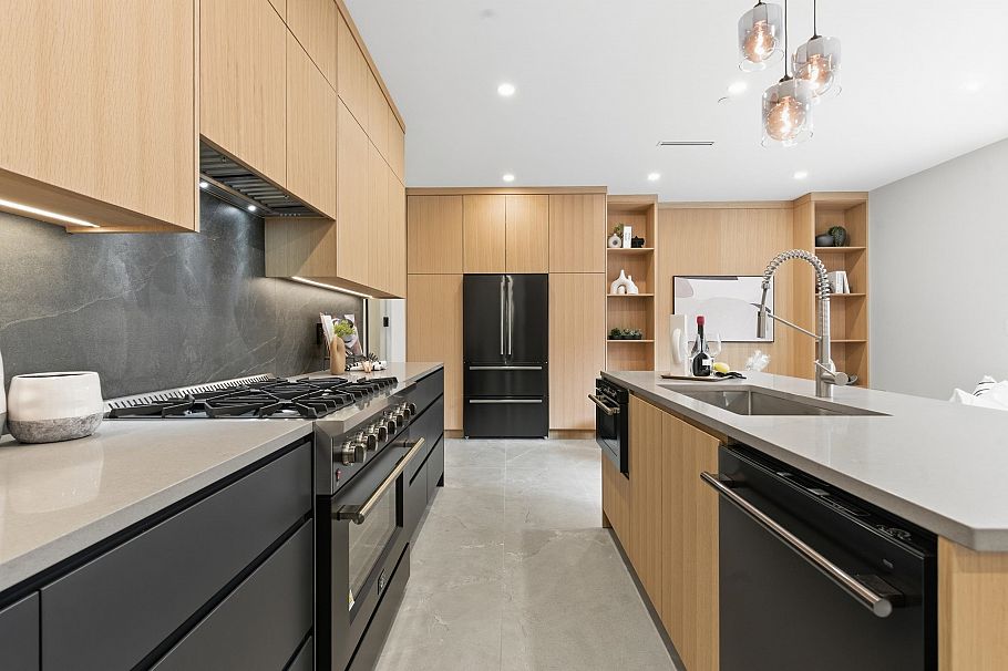 1 2091 E 20th Avenue Vancouver, BC - 11