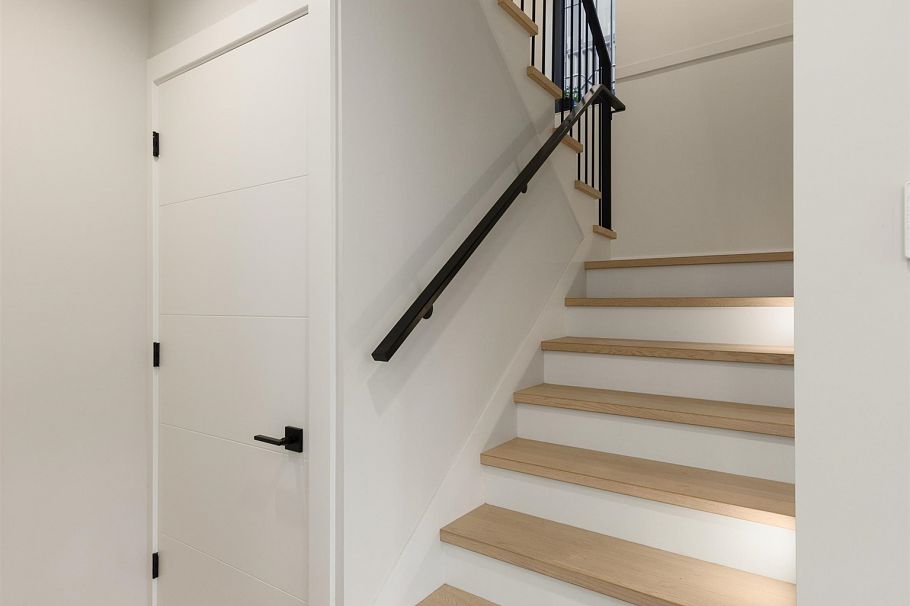 2939 W 15th Avenue Vancouver, BC - 19