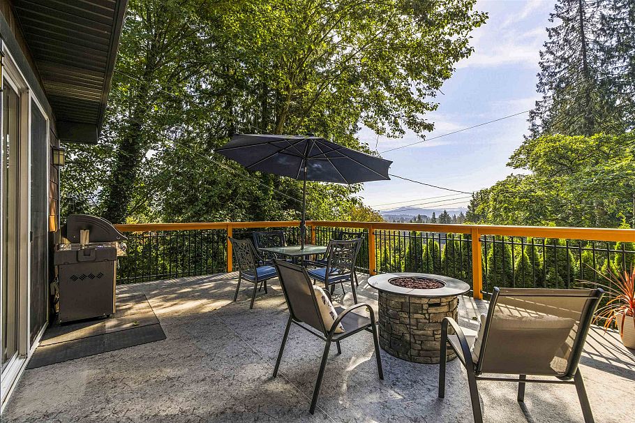 884 Wellington Drive North Vancouver, BC - 19