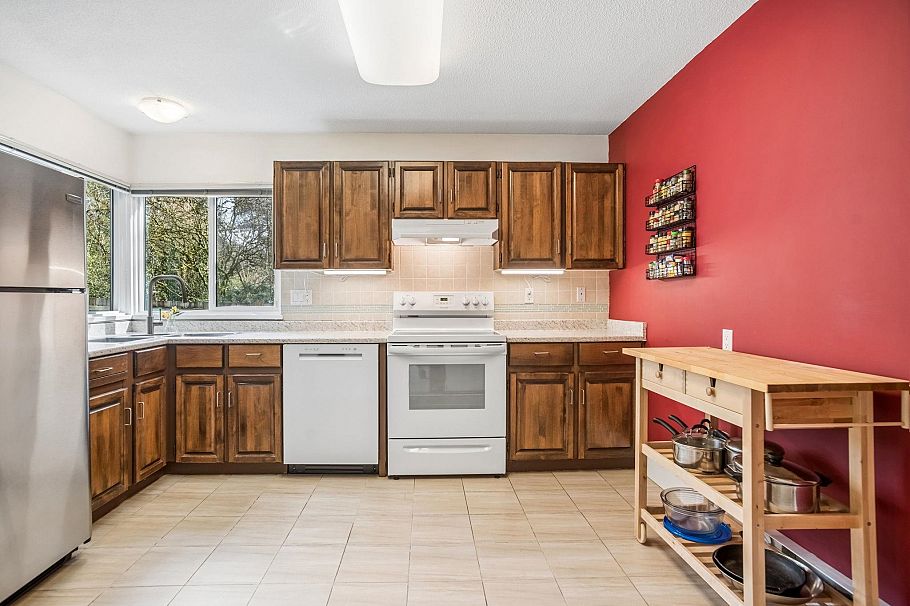 7250 Appledale Place Vancouver, BC - 10