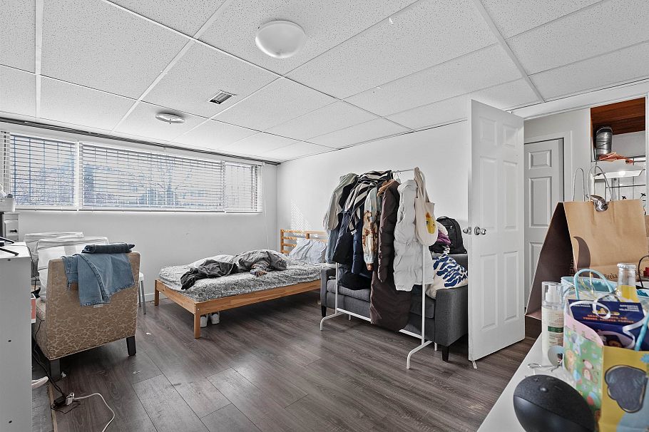 7656 Main Street Vancouver, BC - 28