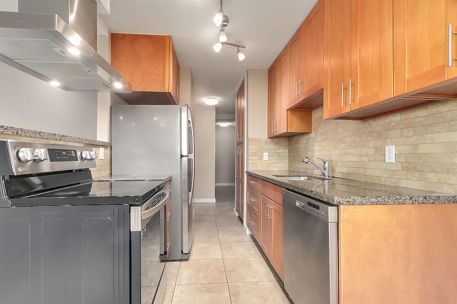 1411 2016 Fullerton Avenue North Vancouver, BC - 11