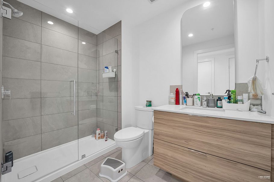 208 2385 Emery Court North Vancouver, BC - 14