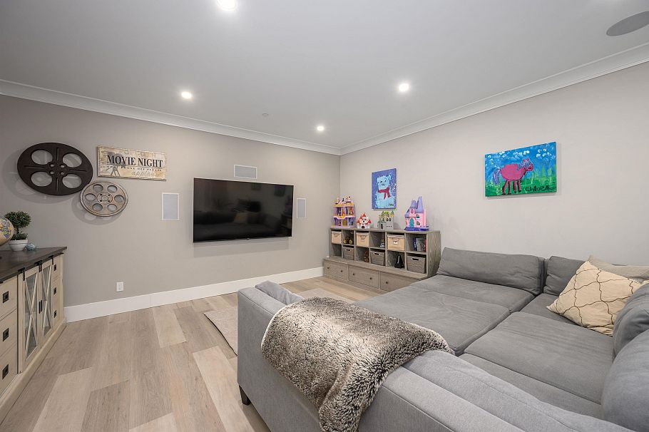 4297 W 11th Avenue Vancouver, BC - 29