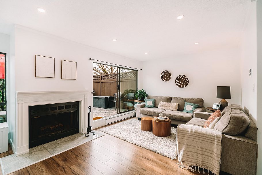 19 230 W 14th Street North Vancouver, BC - 11