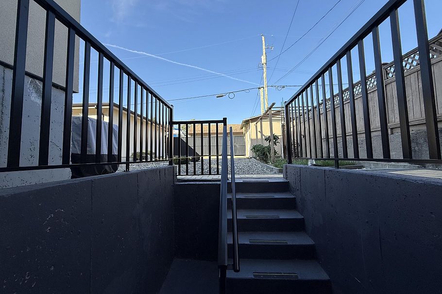 Basement Suite 44XX HUXLEY AVENUE, Burnaby BC V5G 3E9 Burnaby, BC - 8