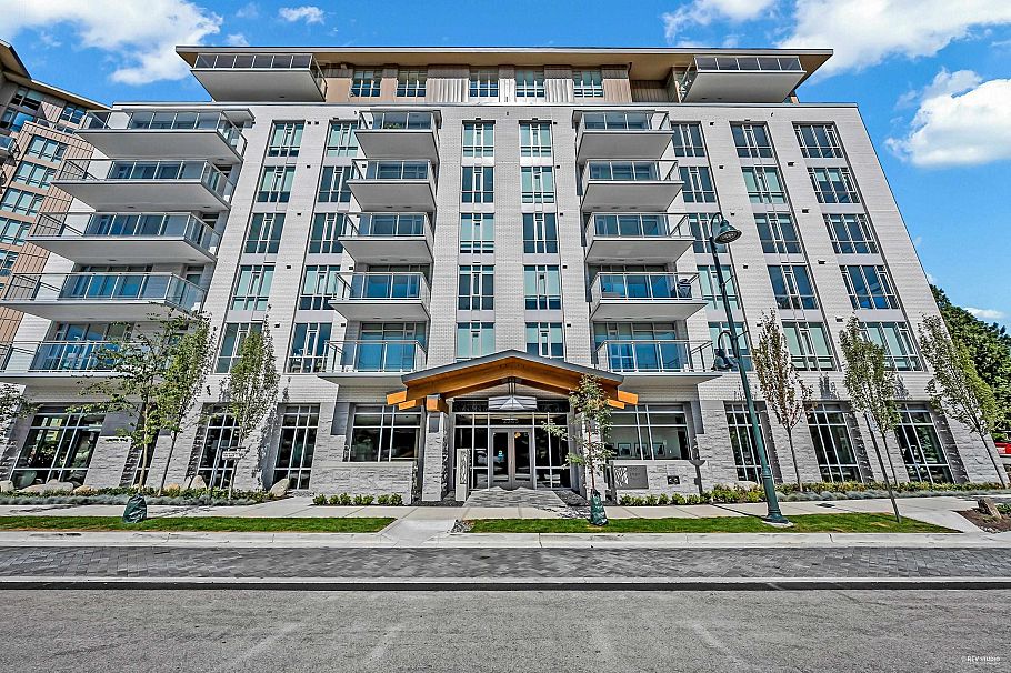 208 2385 Emery Court North Vancouver, BC - 30