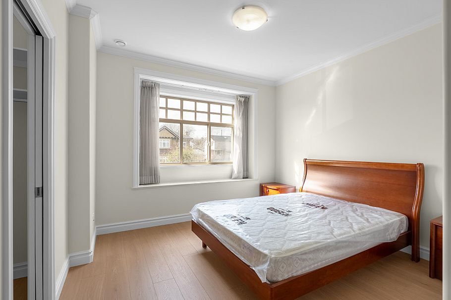 8038 Selkirk Street Vancouver, BC - 24