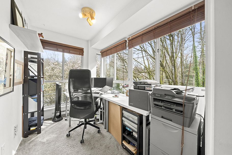 304 1550 Fell Avenue North Vancouver, BC - 23