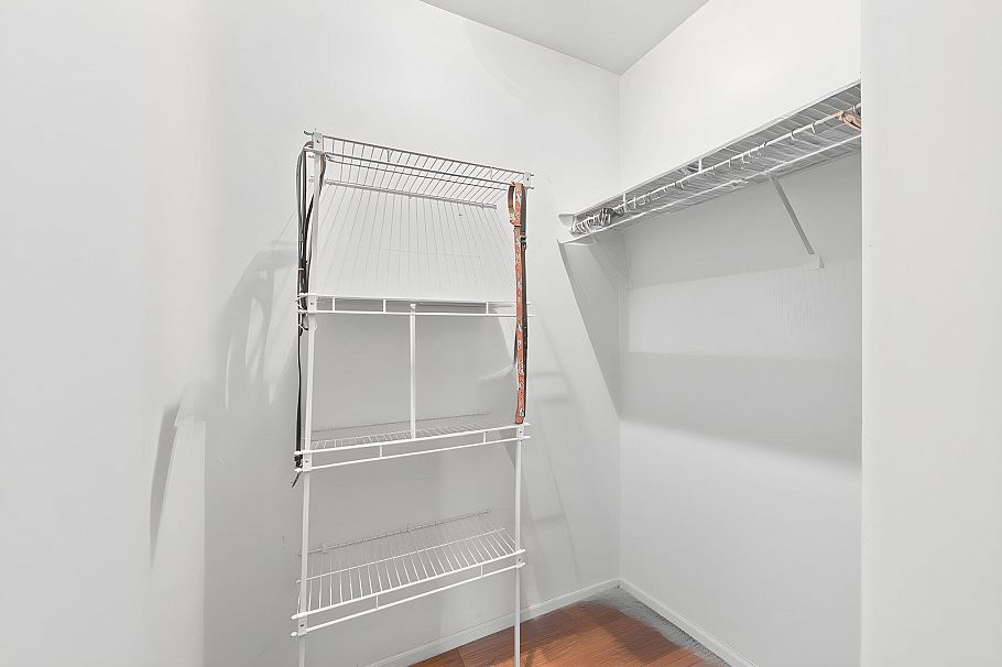 304 1550 Fell Avenue North Vancouver, BC - 19