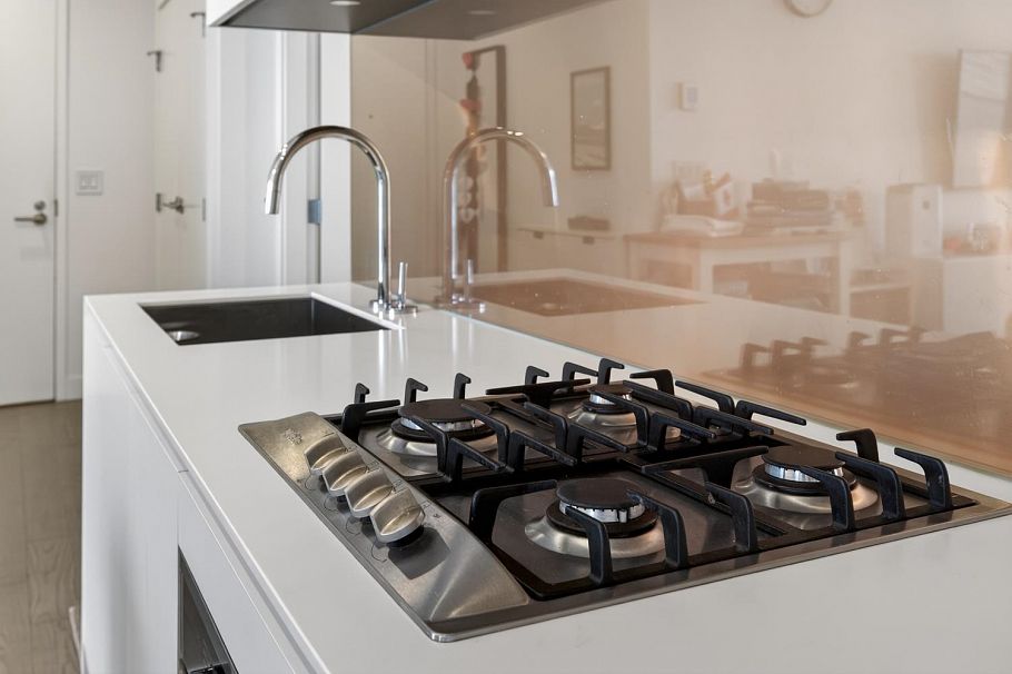 2809 1480 Howe Street Vancouver, BC - 12