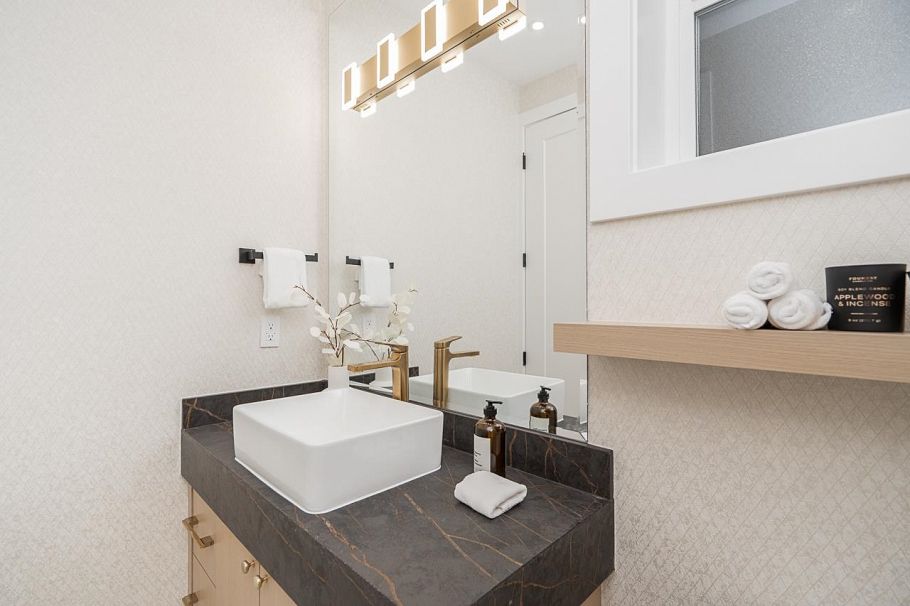 2 150 E 51st Avenue Vancouver, BC - 11