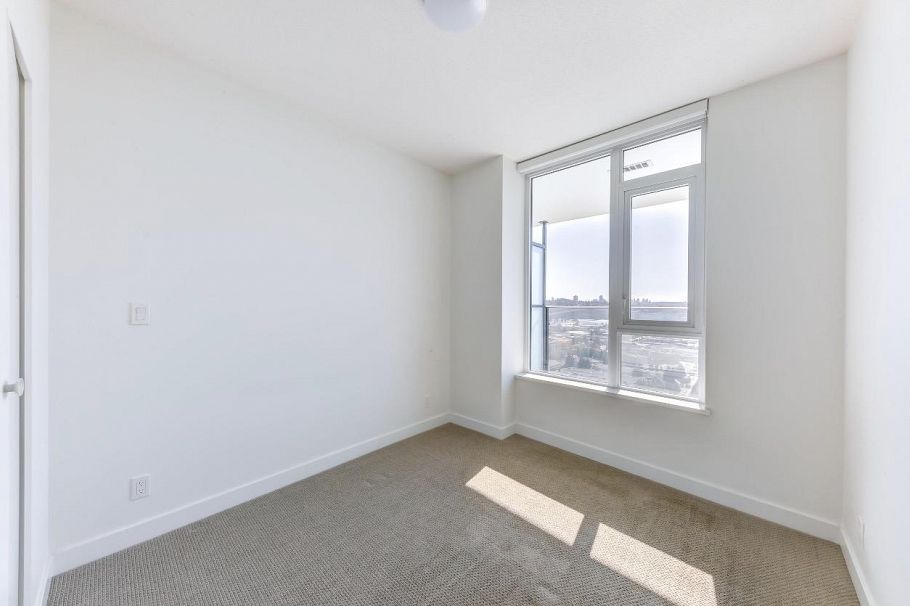 2005 1401 Hunter Street North Vancouver, BC - 14