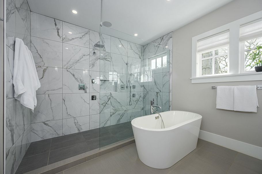 4297 W 11th Avenue Vancouver, BC - 23