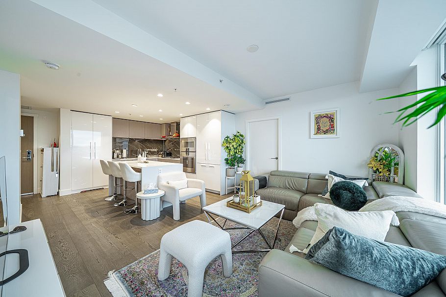 2102 1632 Lions Gate Lane North Vancouver, BC - 6