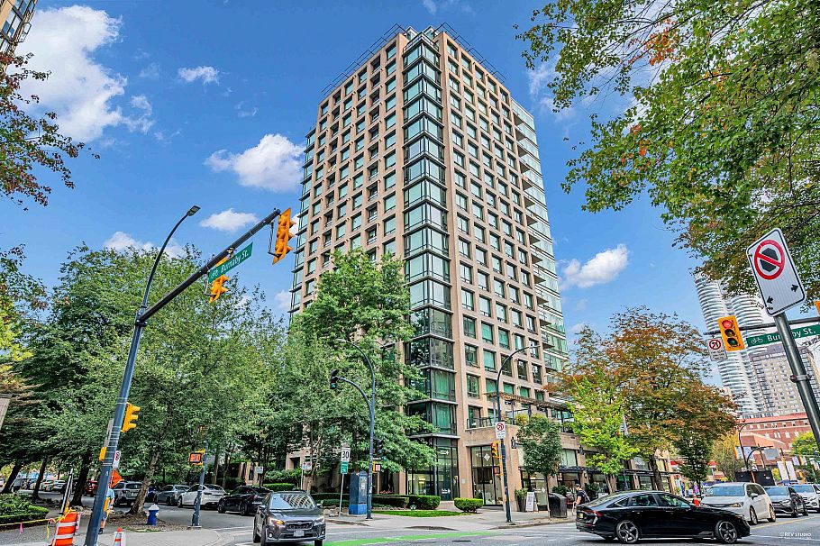 1501 1003 Burnaby Street Vancouver, BC - 25