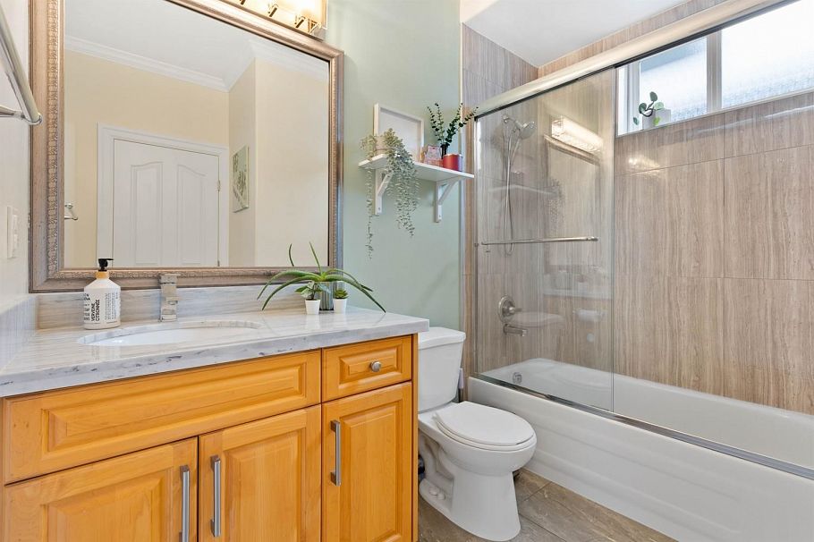 1356 E 62nd Avenue Vancouver, BC - 15